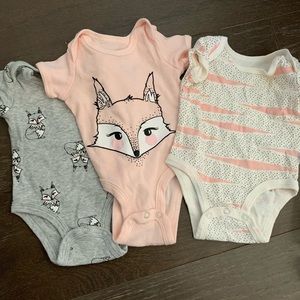 Rosie pope onesies0-3mo